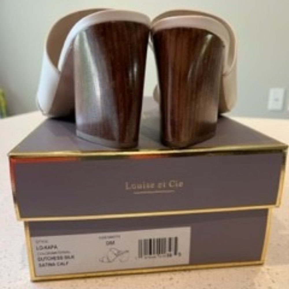 9M Louise et Cie, off white strappy open toe slide